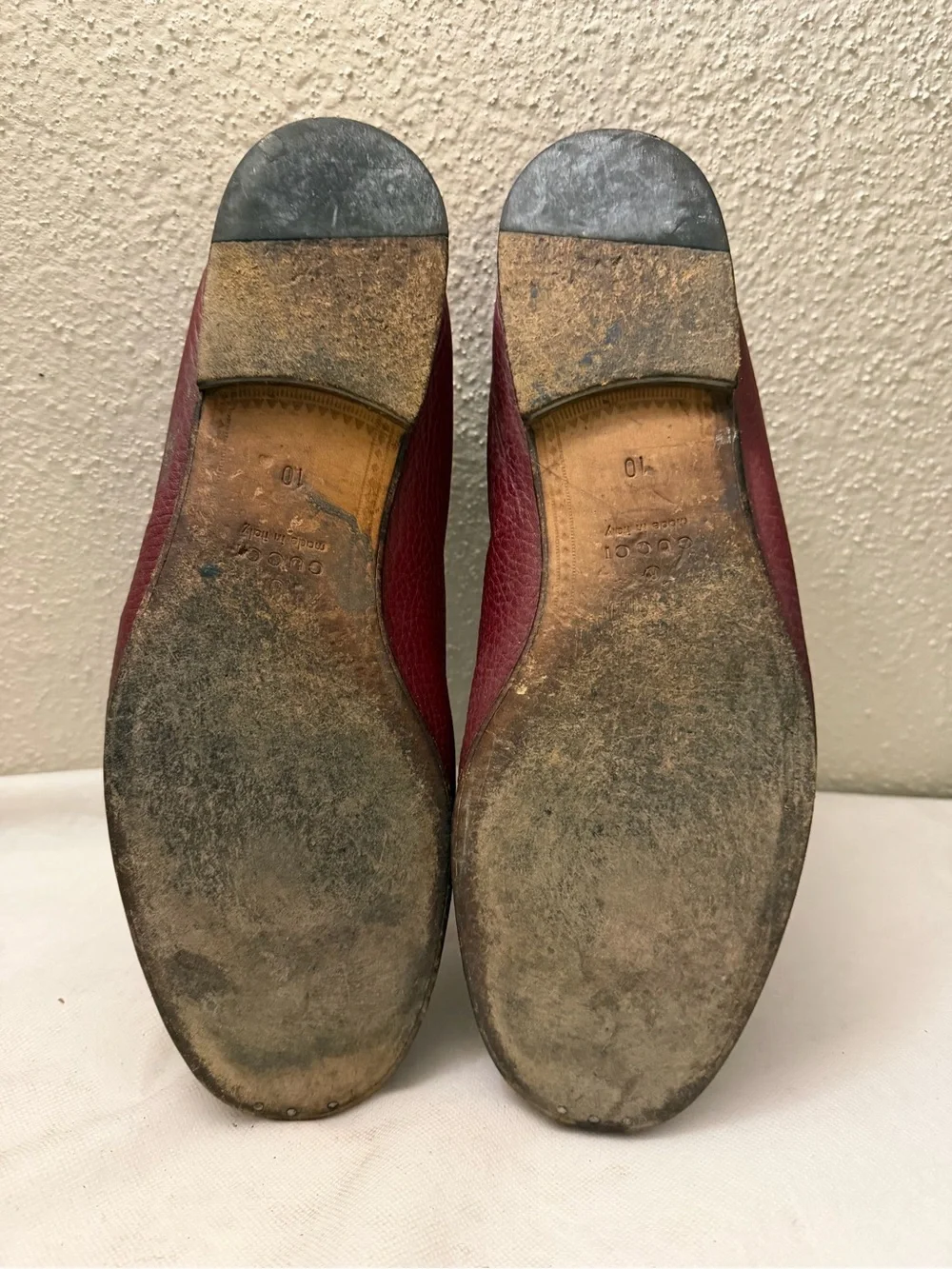 Gucci Burgundy Leather Horsebit Loafers, pre-owned, gently used,SZ10